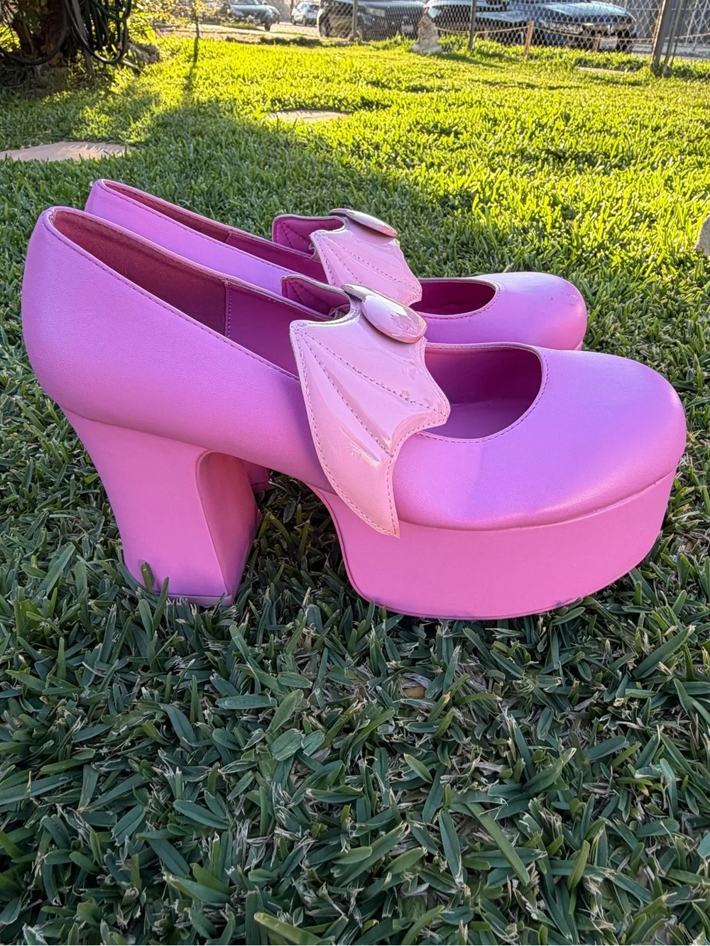 Monster High X YRU Draculaura Pink Deelite Heels Size 11